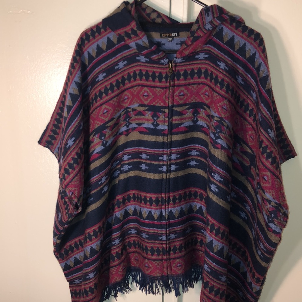 Aztec Pattern Poncho - image 2